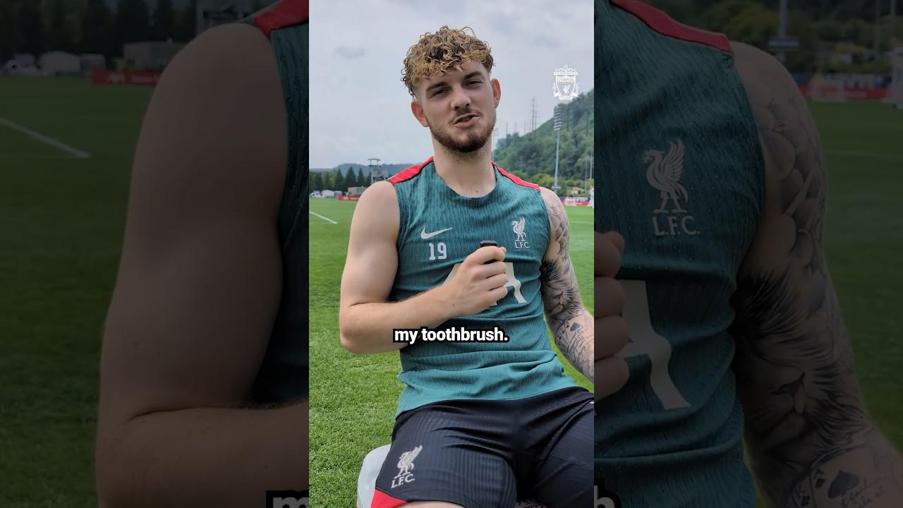 Cards, Toothbrush, Phone! The Reds’ USA Tour Essentials!
