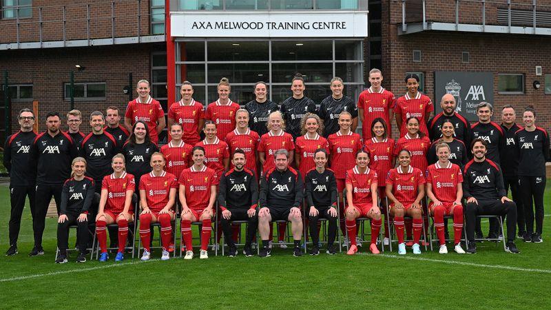 Behind-the-scenes on LFC Women's 2024/25 team photo