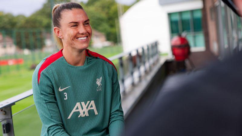 Gemma Evans signs for Liverpool FC Women